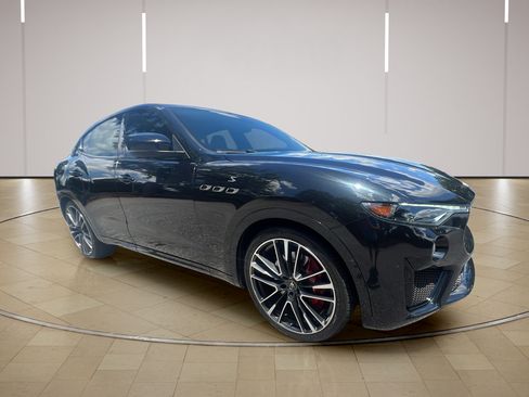 Used 2022 Maserati Levante Modena S AWD/4WD image 9