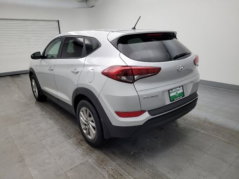 Used 2018 Hyundai Tucson SE image 5
