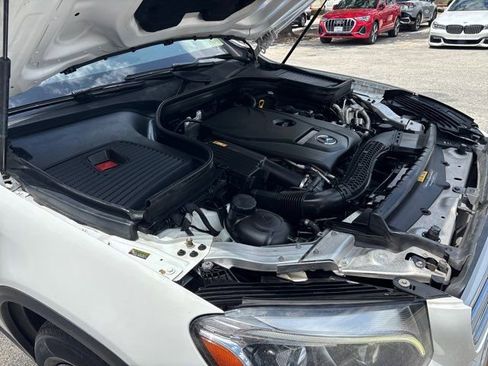 Used 2017 Mercedes-Benz GLC 300 4MATIC w/ Premium 3 Package image 65