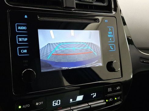 Used 2017 Toyota Prius Two w/ Carpet Mat Package FWD image 7