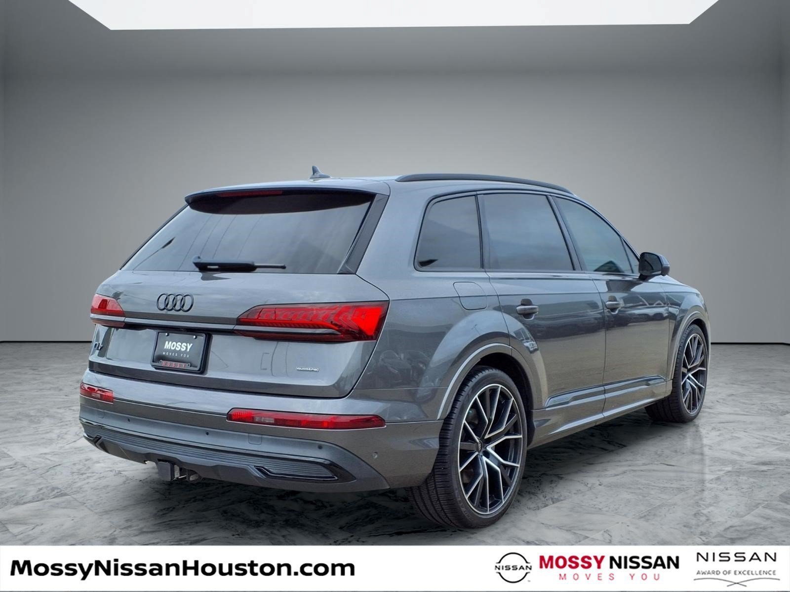 Used 2023 Audi Q7 3.0T Prestige w/ Prestige Package AWD/4WD image 7