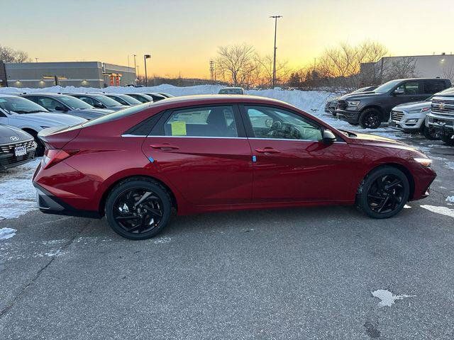 New 2026 Hyundai Elantra SEL Sport Premium FWD image 2