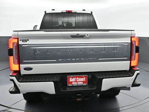 Used 2024 Ford F250 Platinum image 27