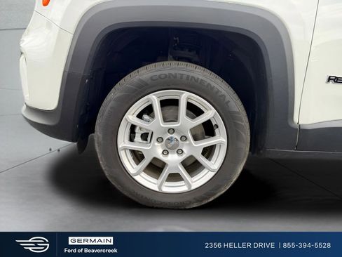 Used 2023 Jeep Renegade Latitude w/ Premium Group image 25