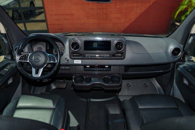 Used 2020 Mercedes-Benz Sprinter 2500 image 16