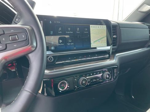 Used 2024 Chevrolet Silverado 1500 LT image 15