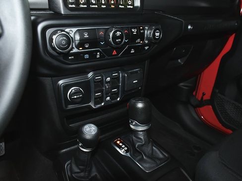 Used 2023 Jeep Wrangler Unlimited w/ 8.4" Radio Group image 36