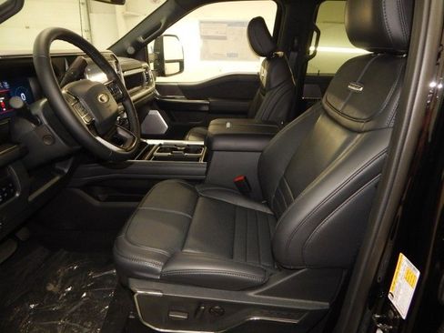 New 2025 Ford F250 Platinum image 14