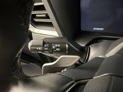 Used 2025 Lexus GX 550 w/ Accessory Package (2T) AWD/4WD image 21
