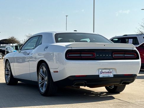 Used 2022 Dodge Challenger R/T image 6
