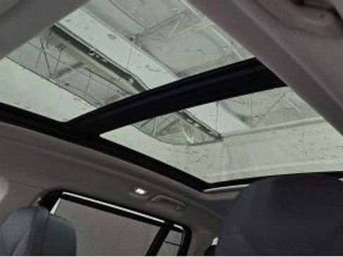 Used 2023 BMW X7 xDrive40i w/ Executive Package image 10