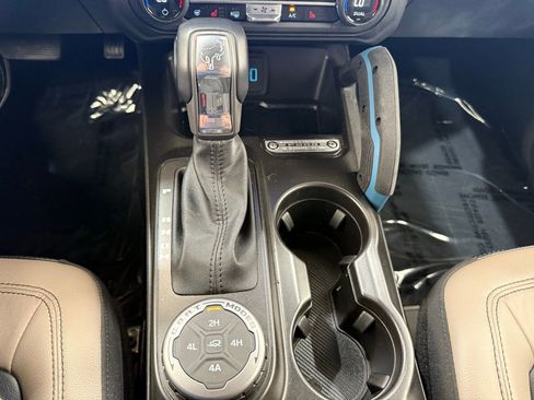 Used 2023 Ford Bronco Wildtrak AWD/4WD image 37