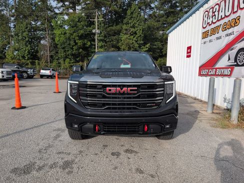 Used 2023 GMC Sierra 1500 AT4 w/ Technology Package AWD/4WD image 3