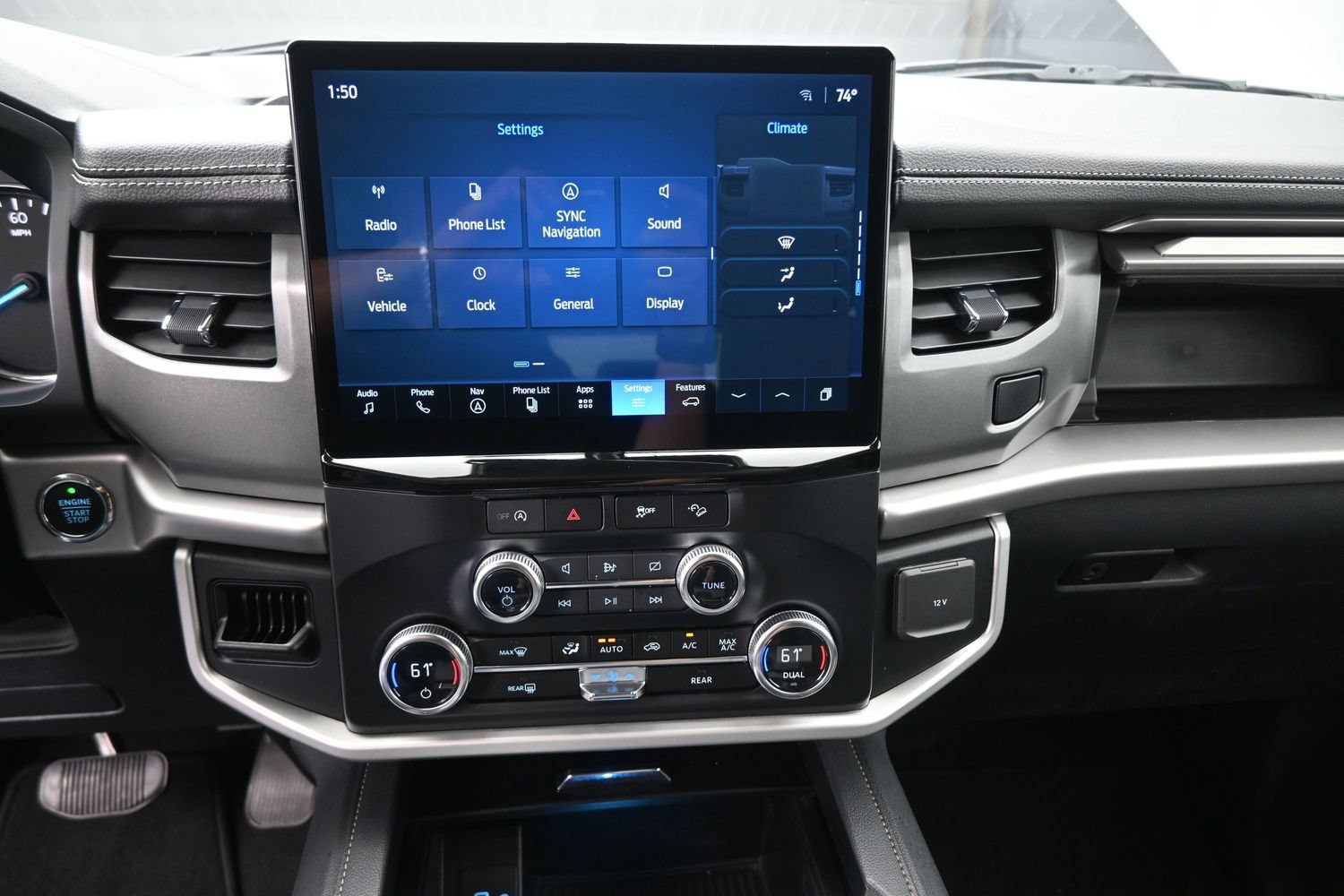 Used 2024 Ford Expedition Max XLT AWD/4WD image 4