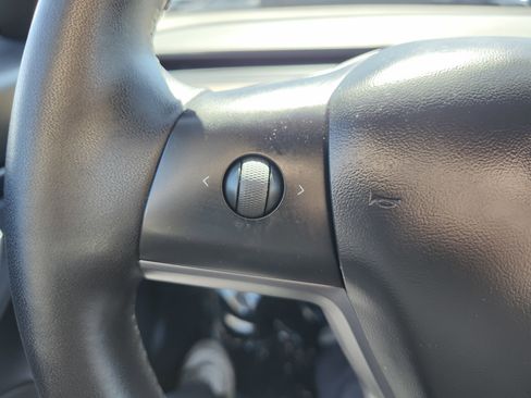 Used 2020 Tesla Model 3 Performance image 35