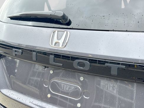 Used 2023 Honda Pilot Elite image 14
