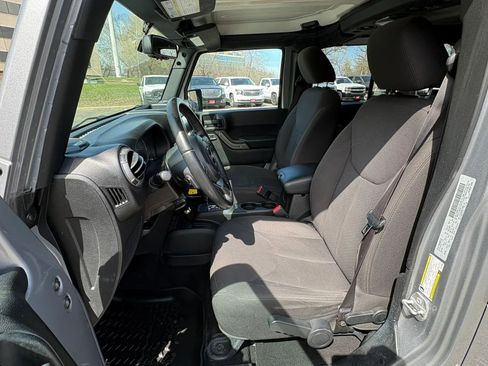 Used 2016 Jeep Wrangler Unlimited Sport w/ Quick Order Package 24S image 2