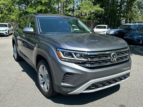 Used 2022 Volkswagen Atlas SE FWD image 3