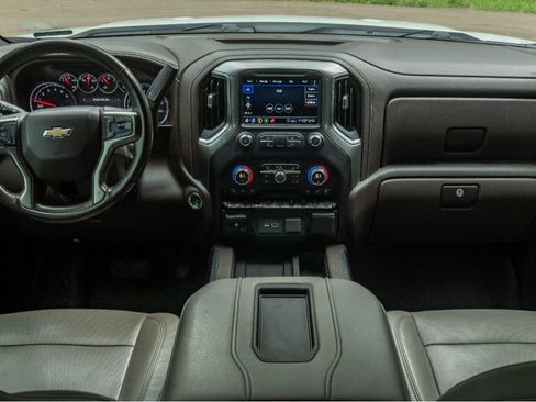 Used 2020 Chevrolet Silverado 1500 LTZ w/ LTZ Plus Package AWD/4WD image 17