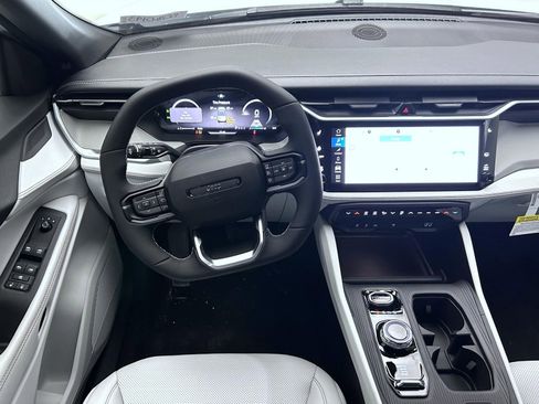 New 2026 Jeep Cherokee Limited image 12