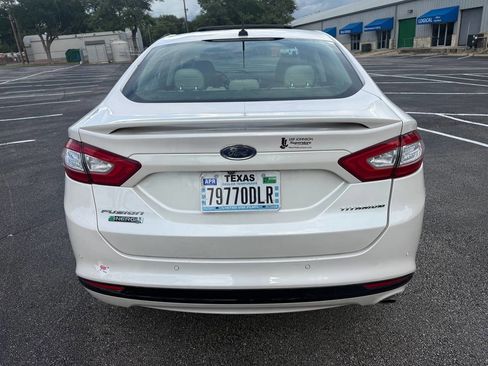Used 2015 Ford Fusion Energi Titanium FWD image 7
