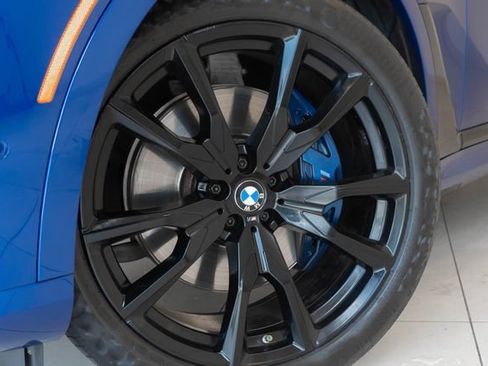 Used 2024 BMW X7 M60i w/ M Sport Professional Package AWD/4WD image 2