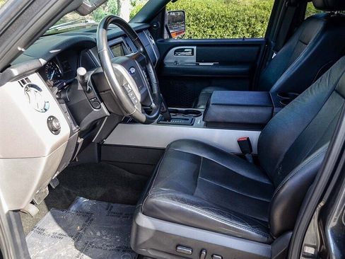 Used 2016 Ford Expedition XLT w/ Equipment Group 202A image 22