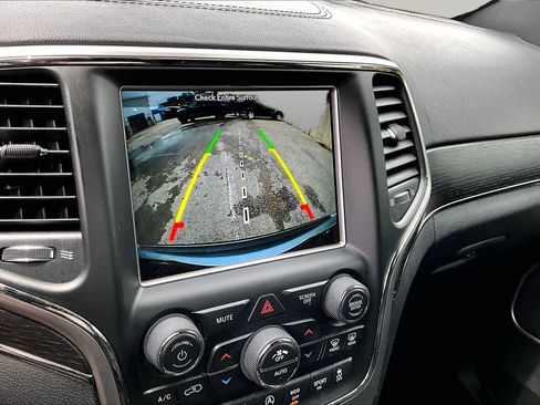 Used 2018 Jeep Grand Cherokee High Altitude RWD image 29