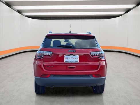 New 2026 Jeep Compass Latitude image 6