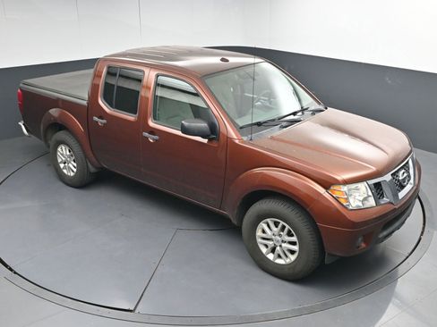 Used 2016 Nissan Frontier SV image 28