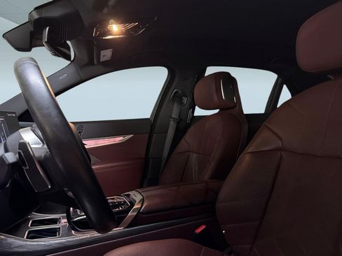 Used 2023 BMW 740i RWD image 5