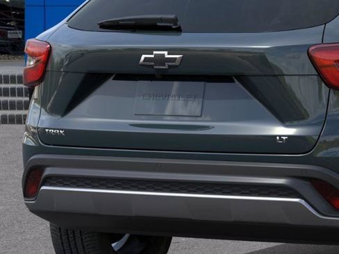 New 2026 Chevrolet Trax LT FWD image 38