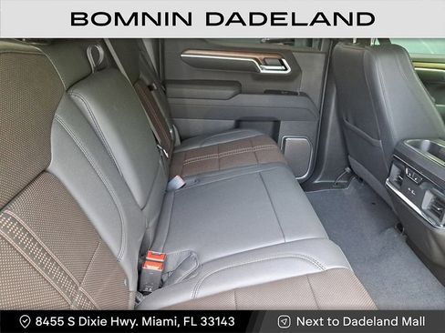 Used 2025 Chevrolet Silverado 1500 High Country w/ Technology Package image 13