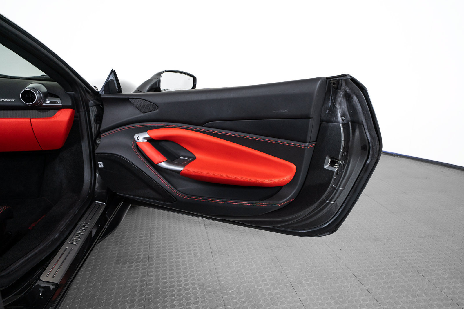Certified 2021 Ferrari F8 Tributo RWD image 20