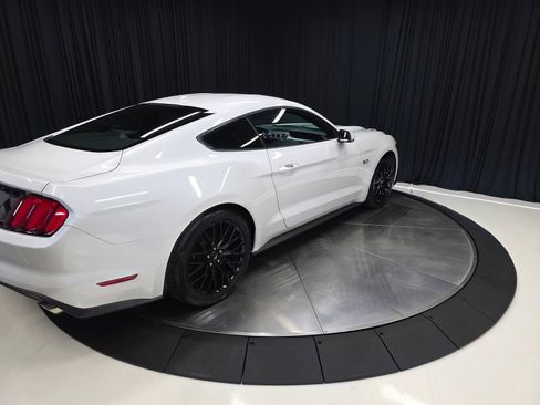 Used 2017 Ford Mustang GT Premium w/ GT Performance Package RWD image 13
