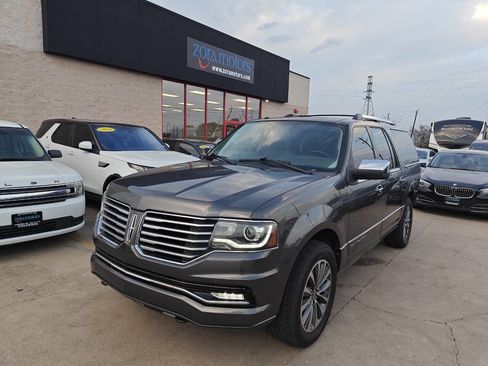 Used 2015 Lincoln Navigator L 2WD image 1