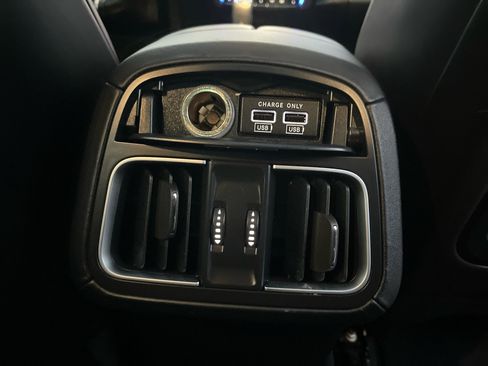 Used 2021 Maserati Levante image 50