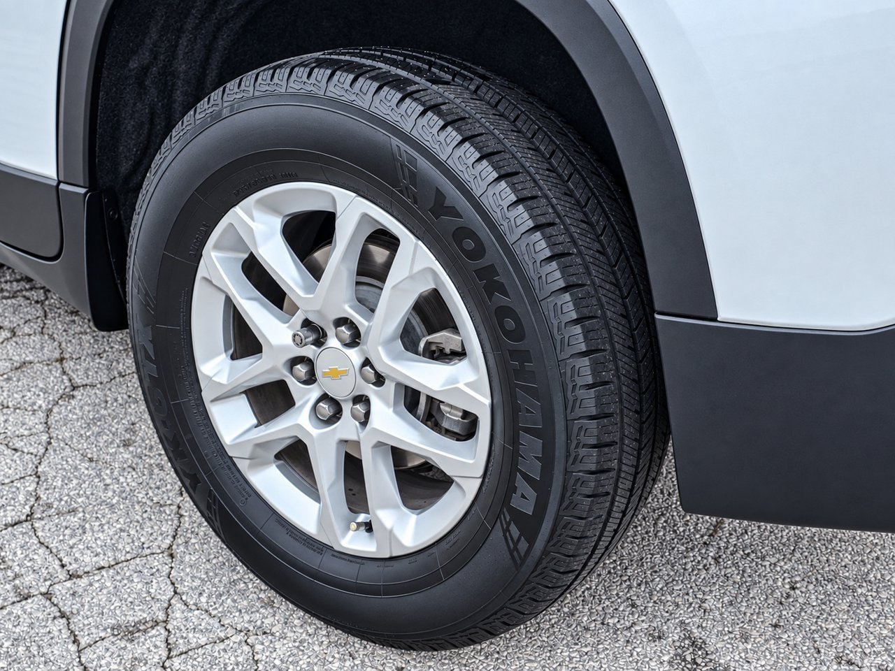 Certified 2021 Chevrolet Traverse LT FWD image 11