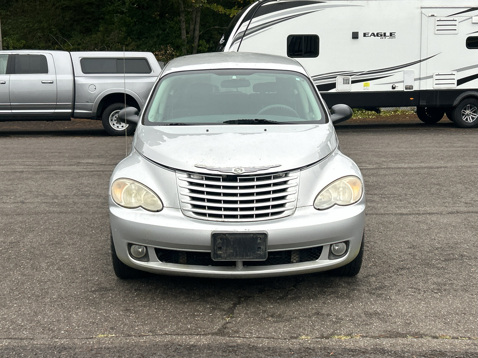 Used 2009 Chrysler PT Cruiser Touring FWD image 2