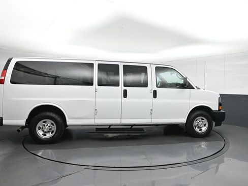 Used 2023 Chevrolet Express 3500 LS RWD image 8