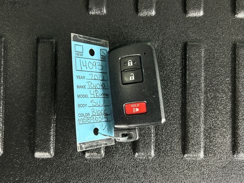Used 2021 Toyota 4Runner Limited AWD/4WD image 37