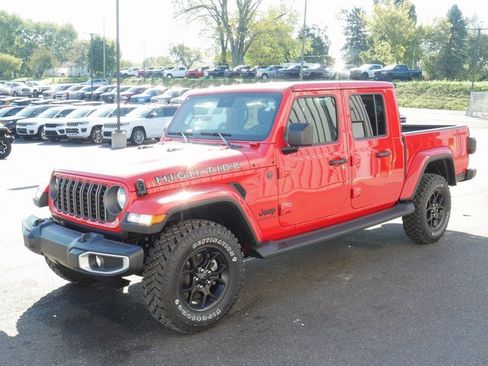 New 2025 Jeep Gladiator High Tide image 8