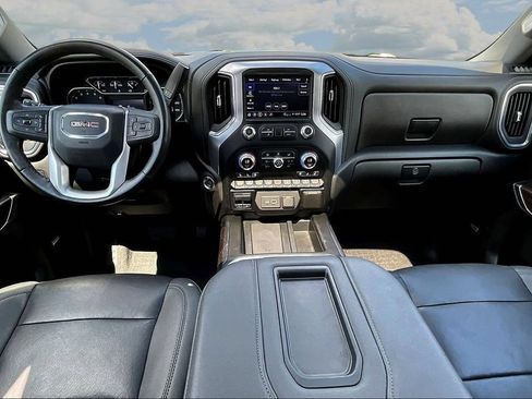 Used 2022 GMC Sierra 1500 SLT w/ SLT Premium Plus Package AWD/4WD image 10