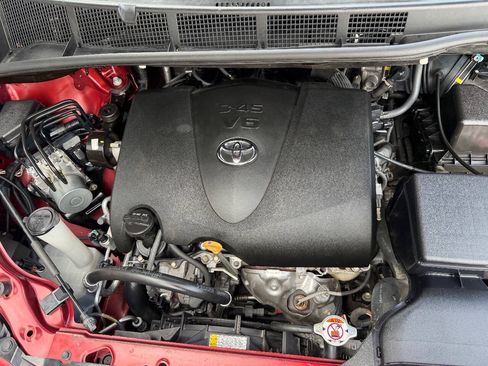 Used 2017 Toyota Sienna LE FWD image 28