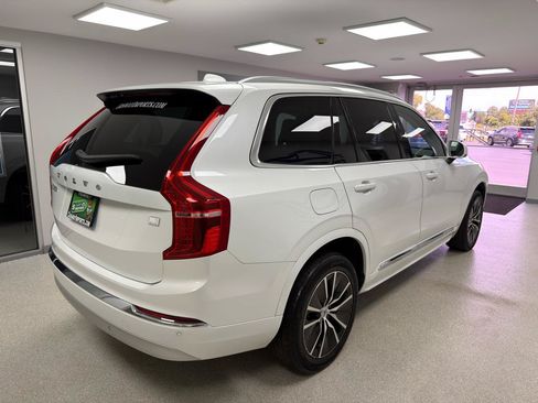 Used 2022 Volvo XC90 T8 Inscription Expression AWD/4WD image 3