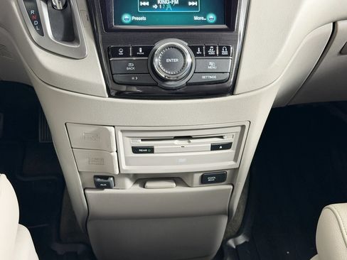 Used 2016 Honda Odyssey Touring image 27