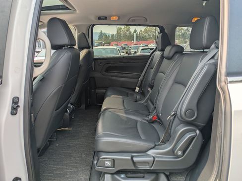 Used 2025 Honda Odyssey EX-L image 31