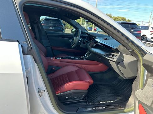 Used 2023 Audi e-tron GT Prestige w/ Prestige Package AWD/4WD image 39