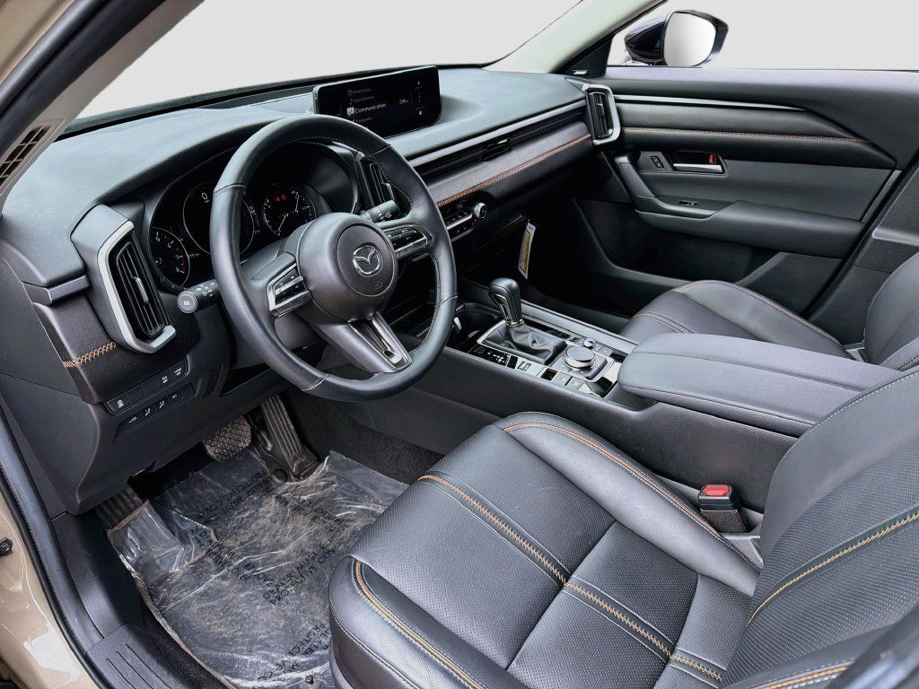 Certified 2025 MAZDA CX-50 AWD 2.5 Turbo w/ Premium Pkg image 9
