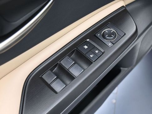 Used 2019 Lexus ES 350 w/ Premium Package image 19